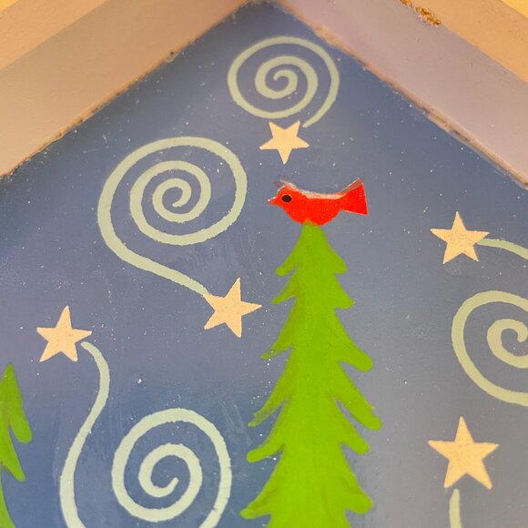 Winter Christmas Snowy Birdhouse - Picture 2 of 9